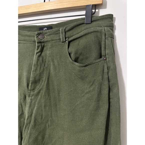 High Rise Green Jeans - Picture 2 of 7